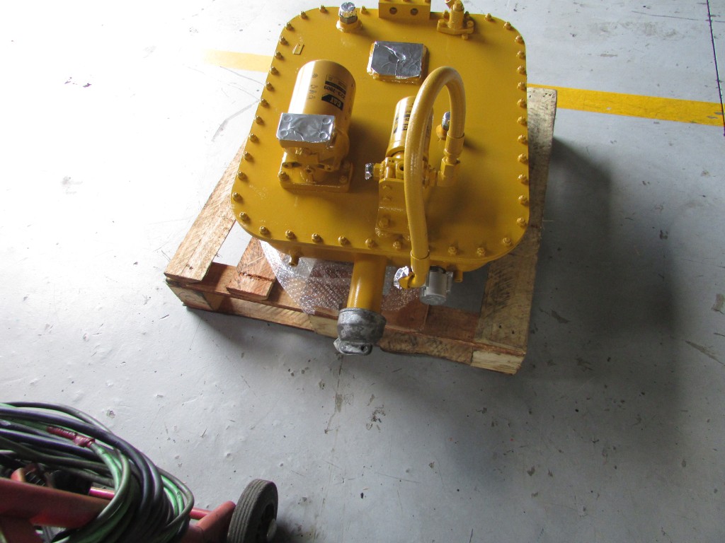 CAT 777D Steering Tank